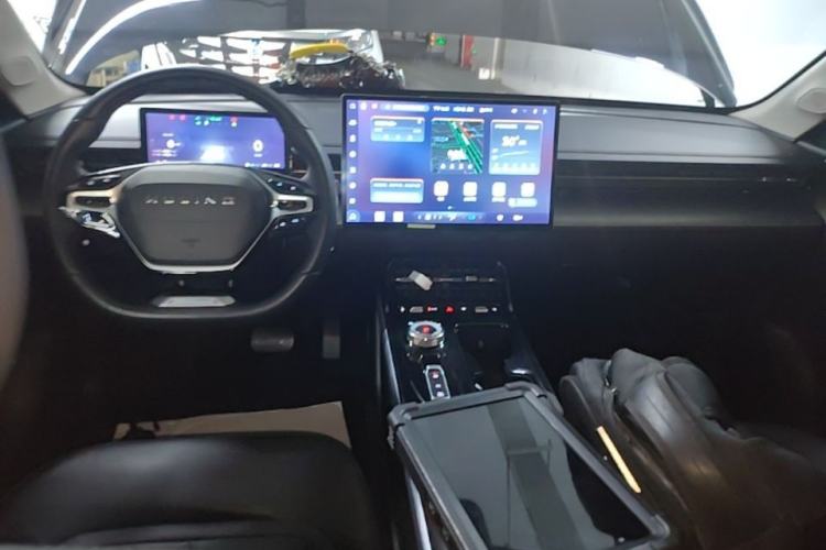 Used Wuling Xingguang 2023 150 Advanced Edition Center Console