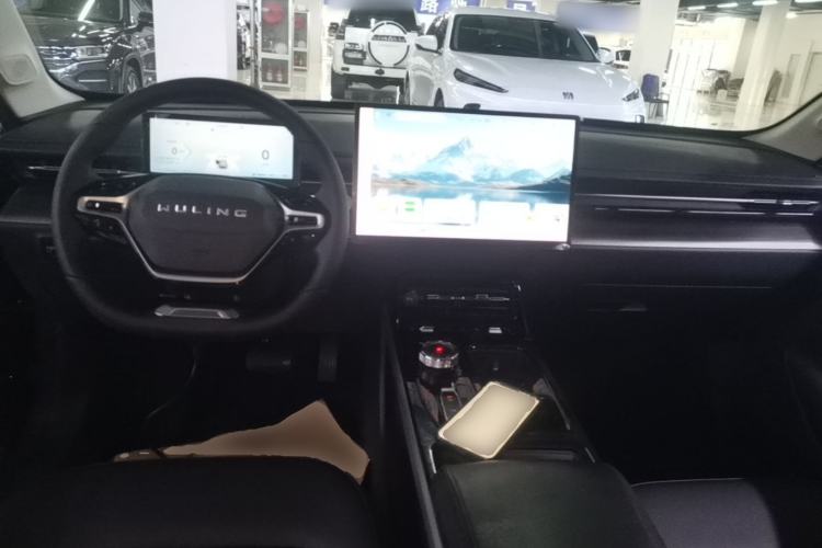 Used Wuling Xingguang 2023 150 Advanced Edition Center Console