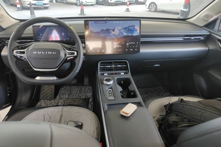 Used Wuling Xingguang 2023 150 Advanced Edition Center Console