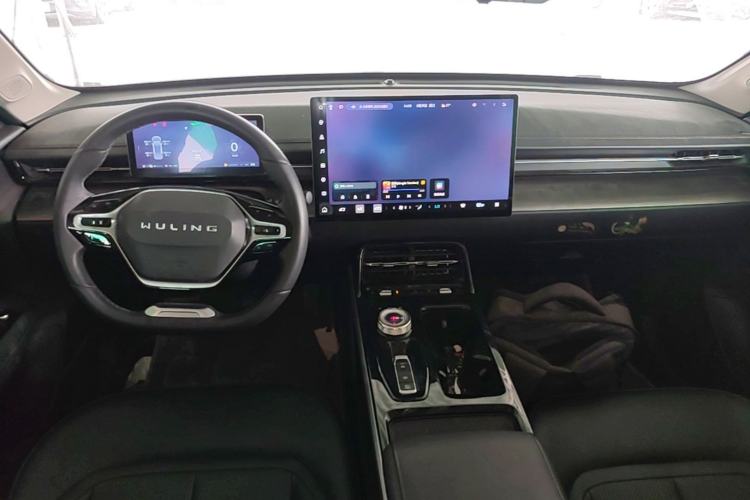 Used Wuling Xingguang 2023 150 Advanced Edition Center Console