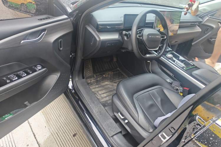 Used Wuling Xingguang 2023 150 Advanced Edition Driver Seat