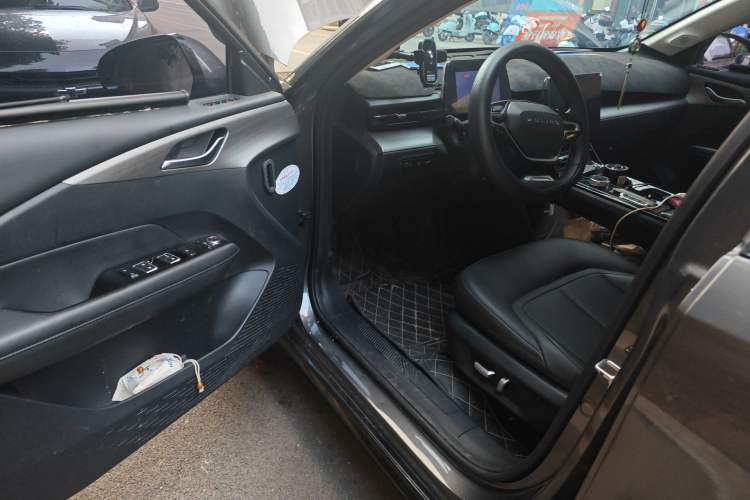 Used Wuling Xingguang 2023 70 Standard Edition Driver Seat