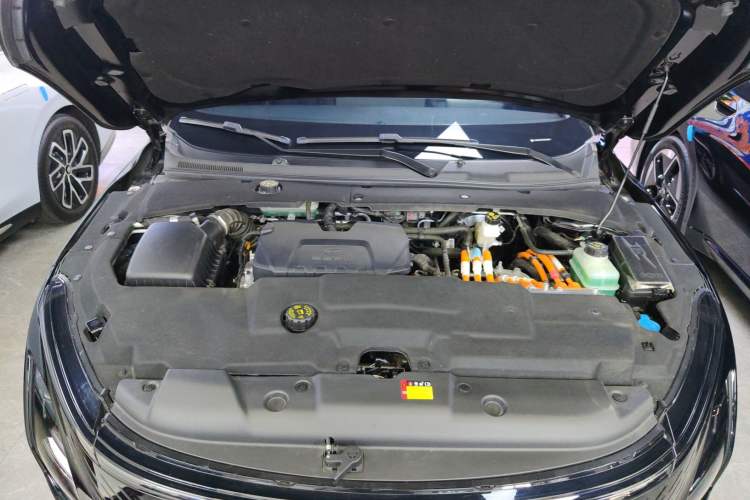 Used Wuling Xingguang 2023 150 Advanced Edition Engine Bay