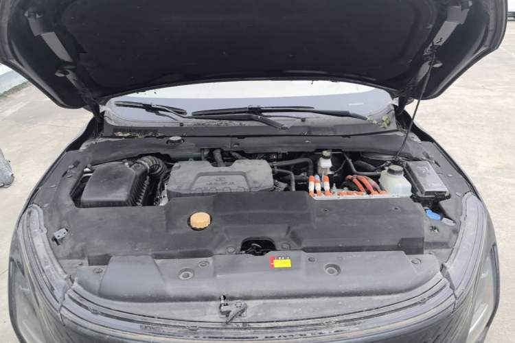Used Wuling Xingguang 2023 150 Advanced Edition Engine Bay