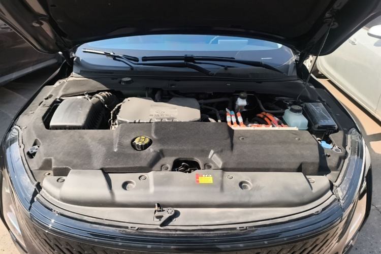 Used Wuling Xingguang 2023 150 Advanced Edition Engine Bay