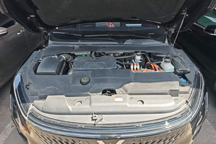 Used Wuling Xingguang 2023 150 Advanced Edition Engine Bay