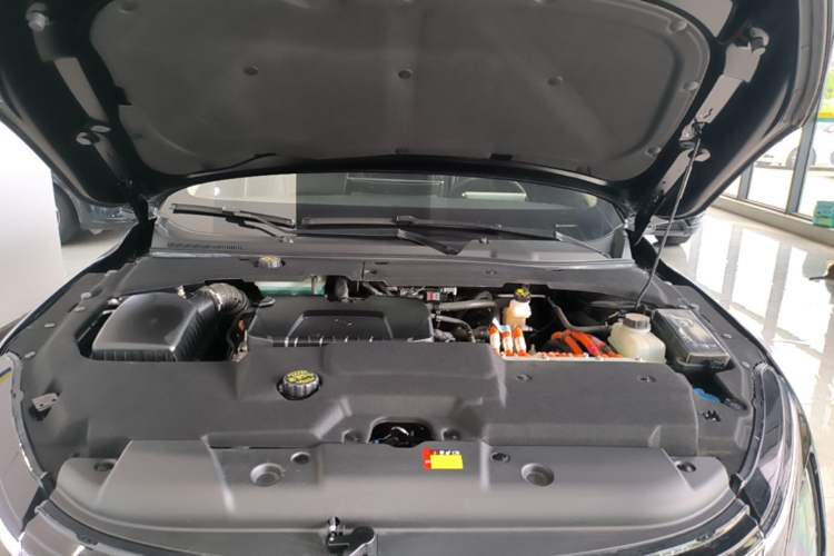 Used Wuling Xingguang 2023 150 Advanced Edition Engine Bay