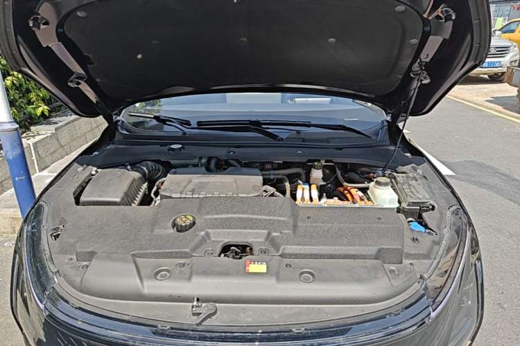 Used Wuling Xingguang 2023 150 Advanced Edition Engine Bay