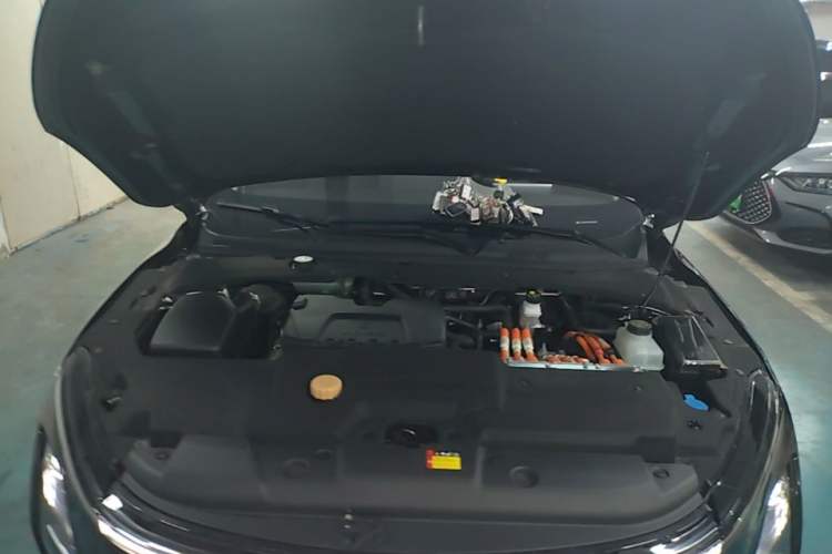 Used Wuling Xingguang 2023 150 Advanced Edition Engine Bay