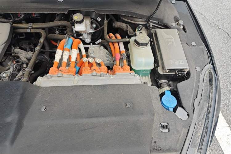 Used Wuling Xingguang 2023 150 Advanced Edition Engine Bay Left