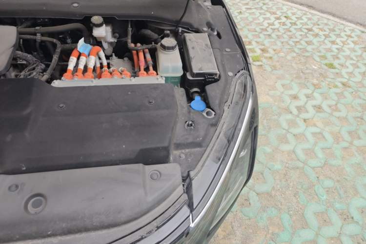 Used Wuling Xingguang 2023 150 Advanced Edition Engine Bay Left