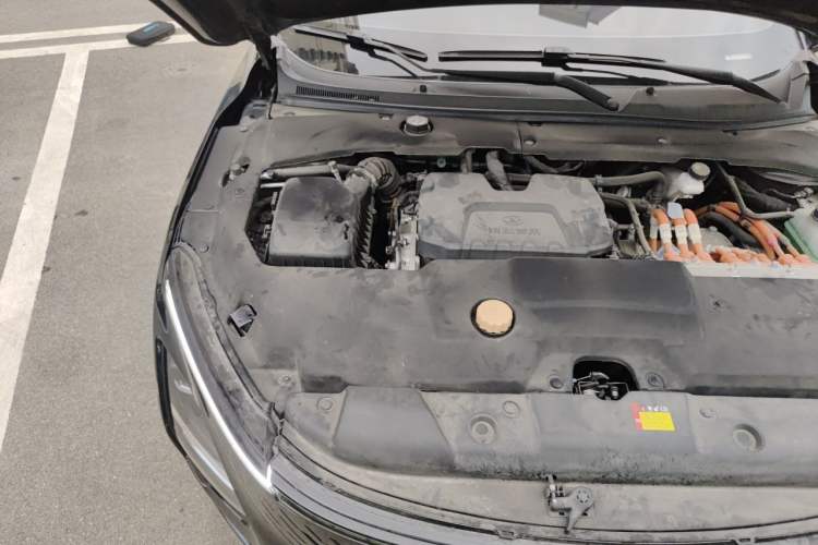 Used Wuling Xingguang 2023 150 Advanced Edition Engine Bay Right