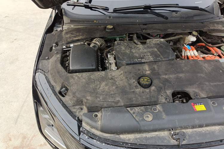 Used Wuling Xingguang 2023 70 Standard Edition Engine Bay Right