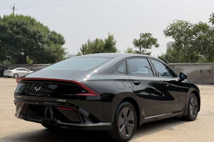 Used Wuling Xingguang 2023 70 Standard Edition Exterior 3