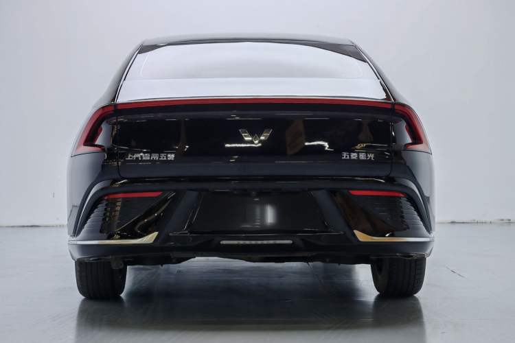 Used Wuling Xingguang 2023 70 Standard Edition Exterior 4