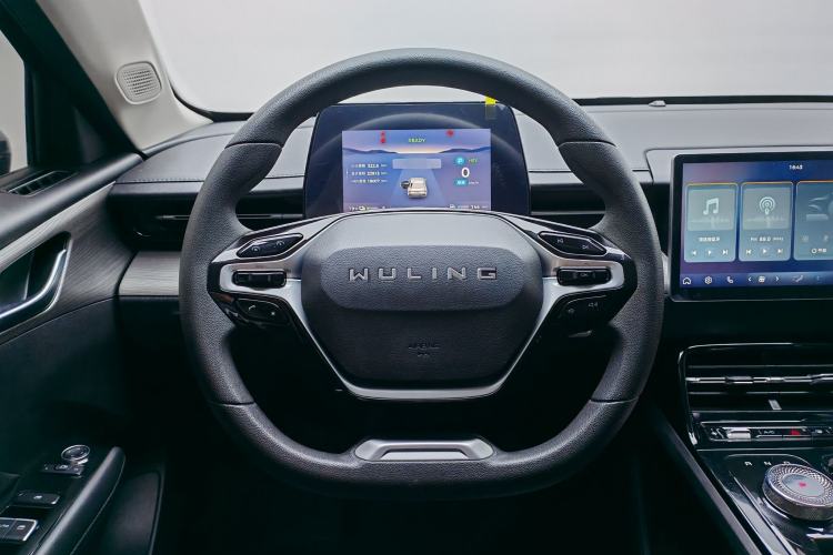 Used Wuling Xingguang 2023 70 Standard Edition Exterior 6