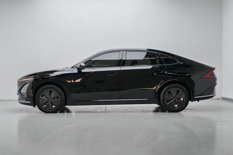 Used Wuling Xingguang 2023 70 Standard Edition Exterior 8