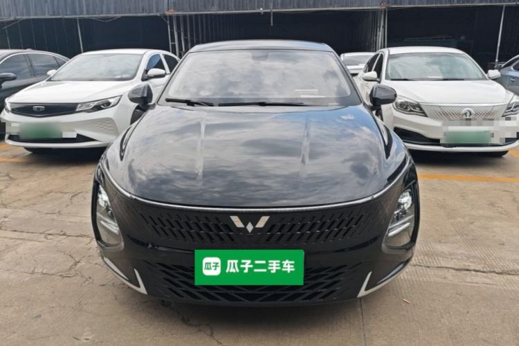 Used Wuling Xingguang 2023 70 Standard Edition Front