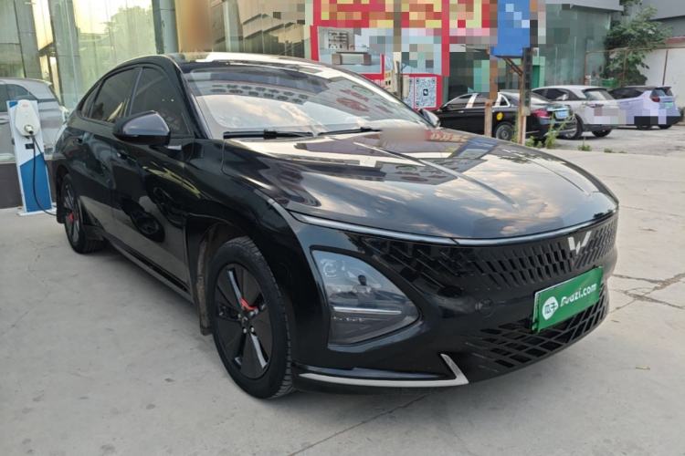 Used Wuling Xingguang 2023 70 Standard Edition Front Right 45 Deg