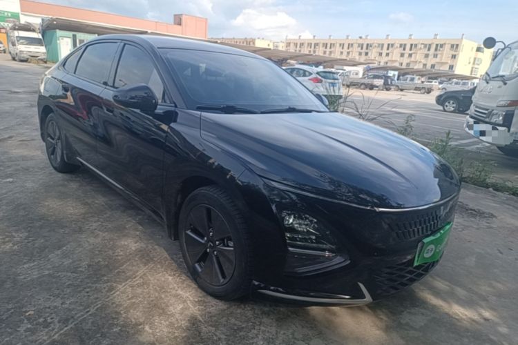 Used Wuling Xingguang 2023 70 Standard Edition Front Right 45 Deg