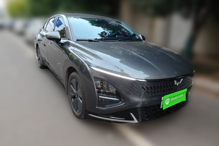 Used Wuling Xingguang 2023 70 Standard Edition Front Right 45 Deg