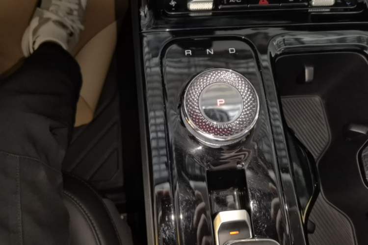 Used Wuling Xingguang 2023 70 Standard Edition Gear Lever