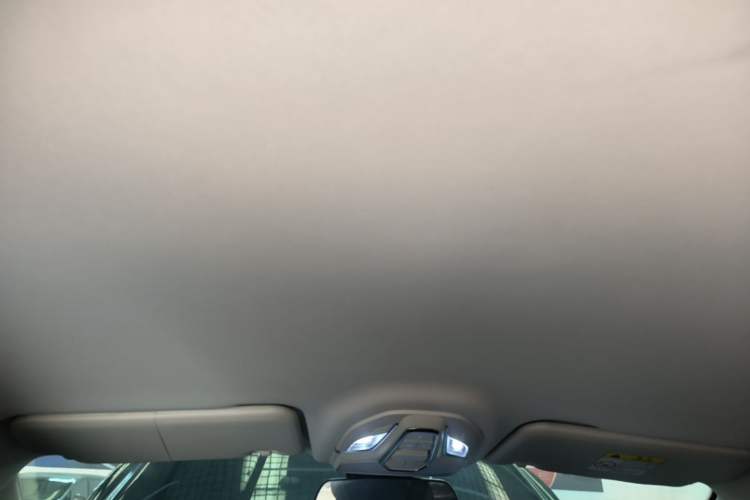 Used Wuling Xingguang 2023 150 Advanced Edition Headliner