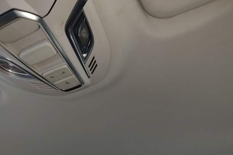 Used Wuling Xingguang 2023 150 Advanced Edition Headliner