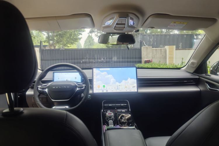 Used Wuling Xingguang 2023 150 Advanced Edition Interior 1