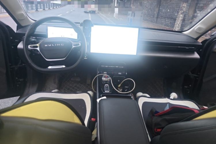 Used Wuling Xingguang 2023 150 Advanced Edition Interior 2