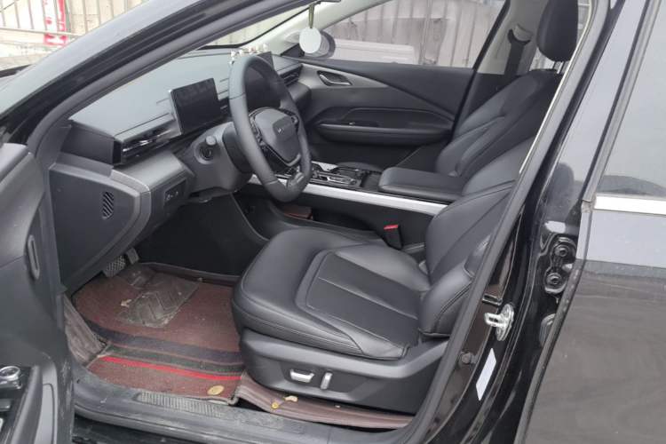Used Wuling Xingguang 2023 150 Advanced Edition Left Front Seat