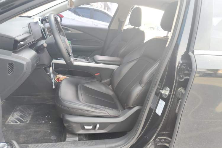 Used Wuling Xingguang 2023 150 Advanced Edition Left Front Seat