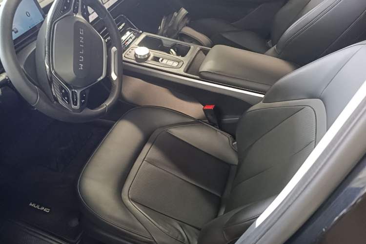 Used Wuling Xingguang 2023 150 Advanced Edition Left Front Seat
