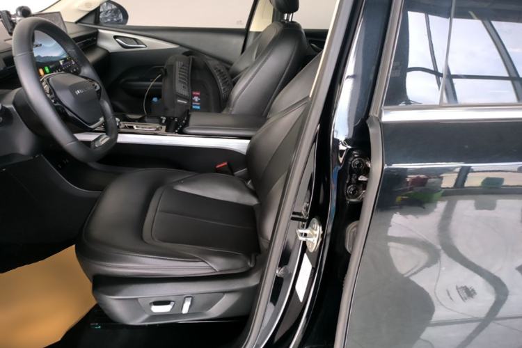 Used Wuling Xingguang 2023 150 Advanced Edition Left Front Seat
