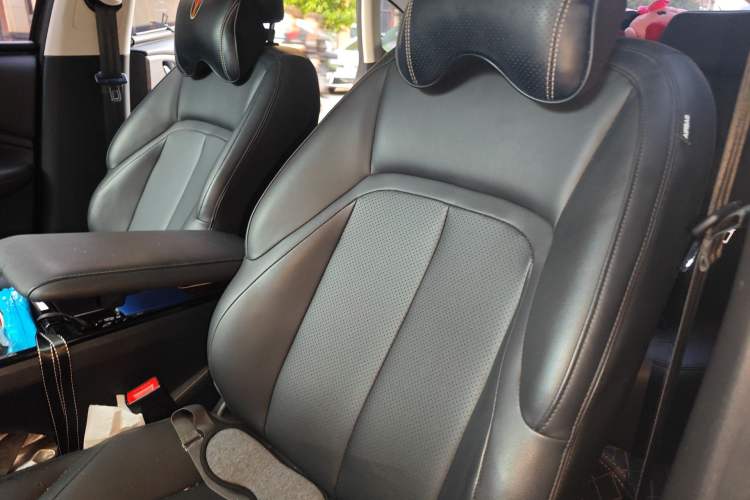 Used Wuling Xingguang 2023 70 Standard Edition Left Front Seat