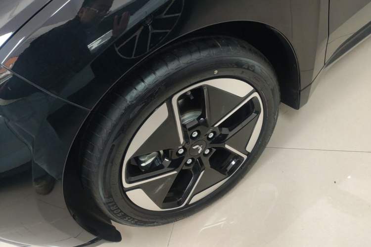 Used Wuling Xingguang 2023 150 Advanced Edition Left Front Wheel Hub