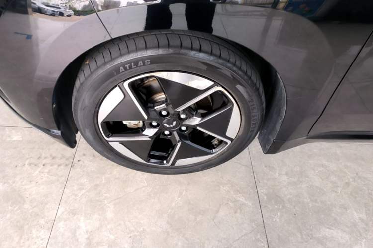Used Wuling Xingguang 2023 150 Advanced Edition Left Front Wheel Hub