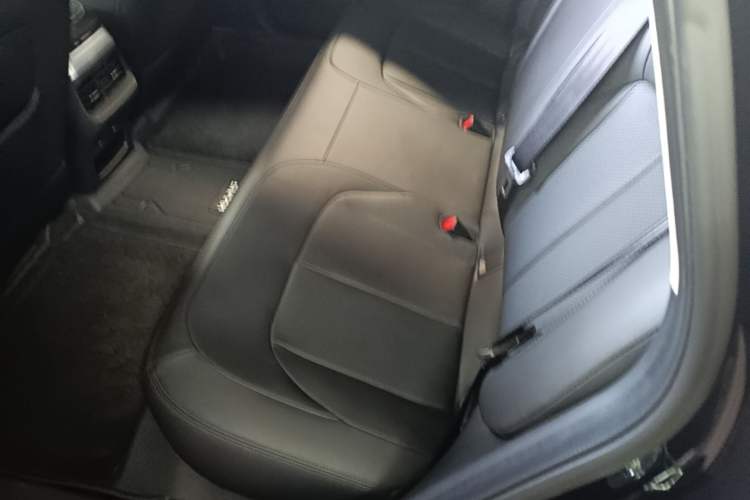 Used Wuling Xingguang 2023 150 Advanced Edition Left Rear Seat