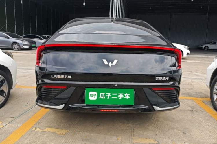 Used Wuling Xingguang 2023 70 Standard Edition Rear