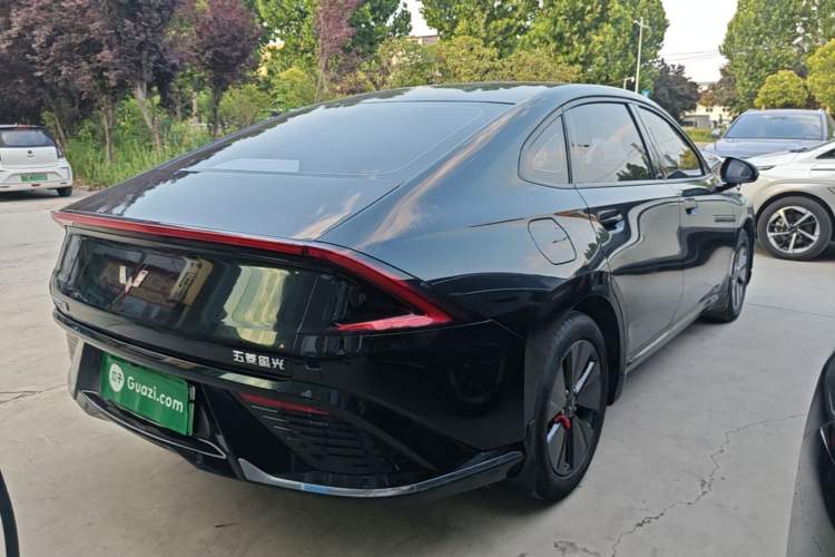 Used Wuling Xingguang 2023 70 Standard Edition Rear Right 45 Deg