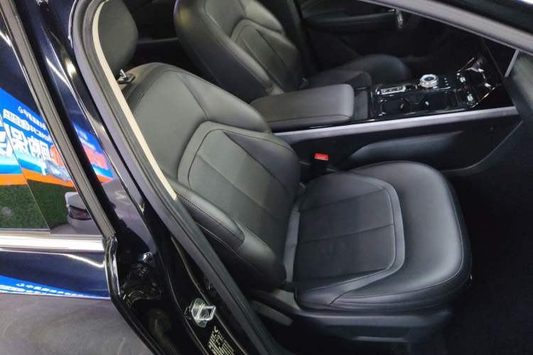 Used Wuling Xingguang 2023 150 Advanced Edition Right Front Seat