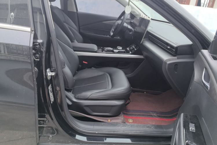 Used Wuling Xingguang 2023 150 Advanced Edition Right Front Seat