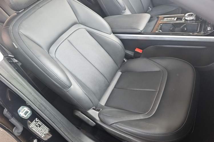 Used Wuling Xingguang 2023 150 Advanced Edition Right Front Seat