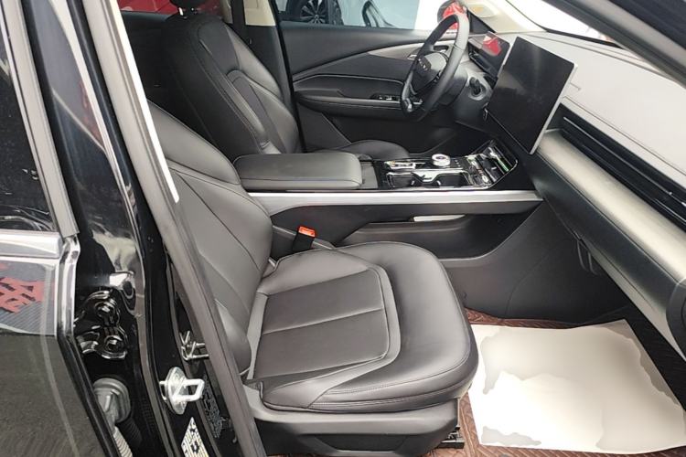 Used Wuling Xingguang 2023 150 Advanced Edition Right Front Seat