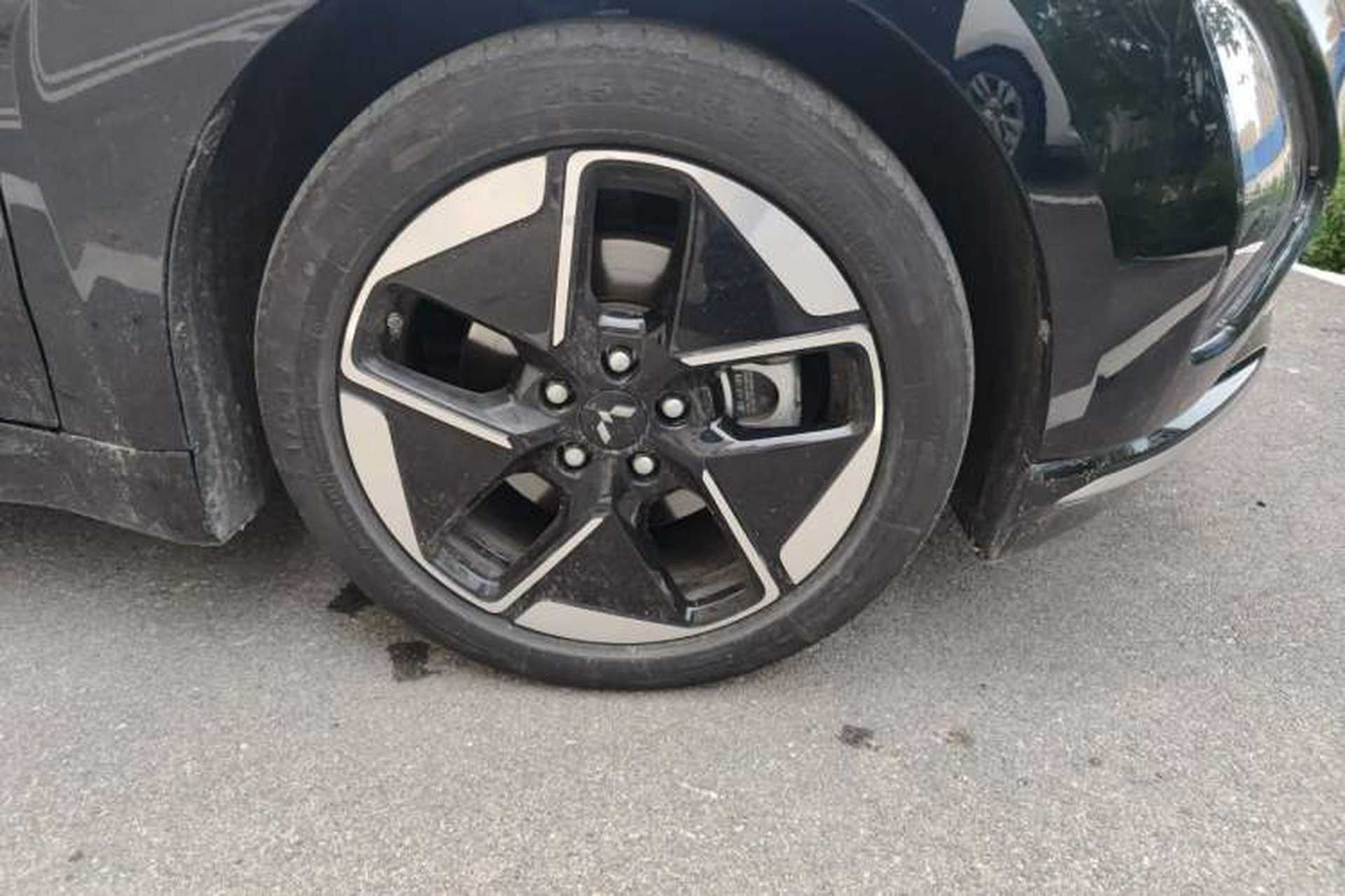Used Wuling Xingguang 2023 150 Advanced Edition Right Front Wheel Hub