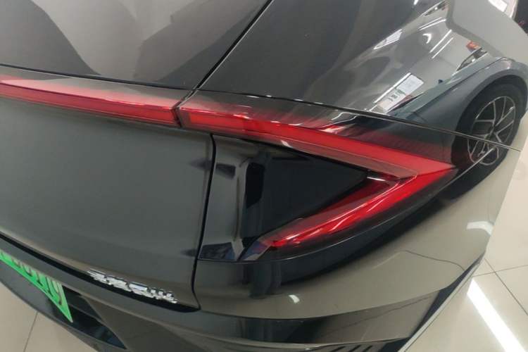 Used Wuling Xingguang 2023 150 Advanced Edition Right Rear Taillight