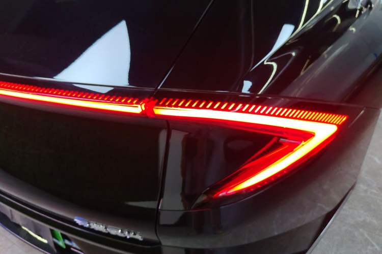 Used Wuling Xingguang 2023 150 Advanced Edition Right Rear Taillight