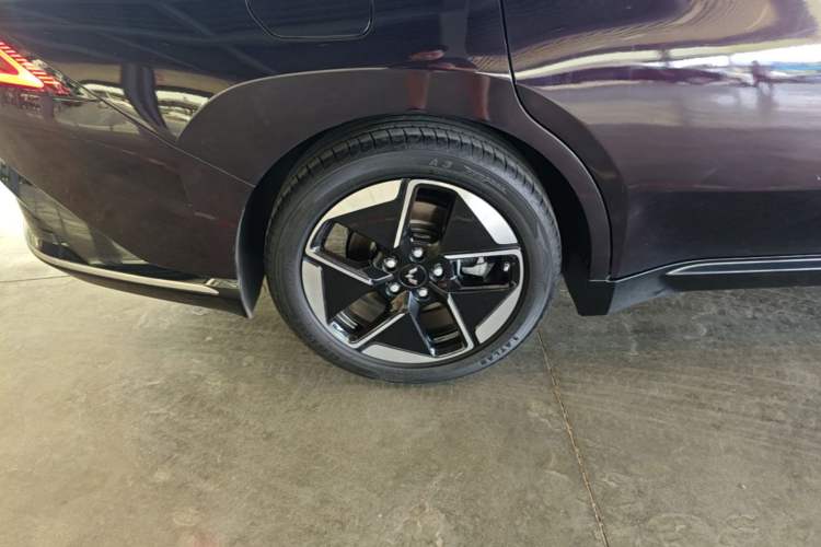 Used Wuling Xingguang 2023 150 Advanced Edition Right Rear Wheel Hub