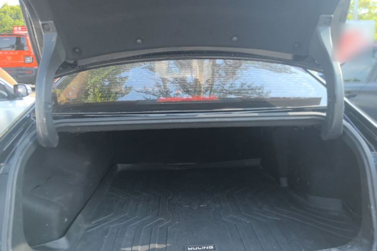 Used Wuling Xingguang 2023 150 Advanced Edition Trunk