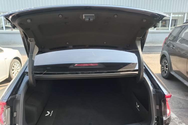 Used Wuling Xingguang 2023 150 Advanced Edition Trunk